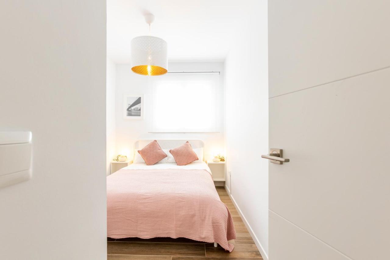 Fabuloso Apartamento nuevo con Parking y Piscina Málaga Exterior foto